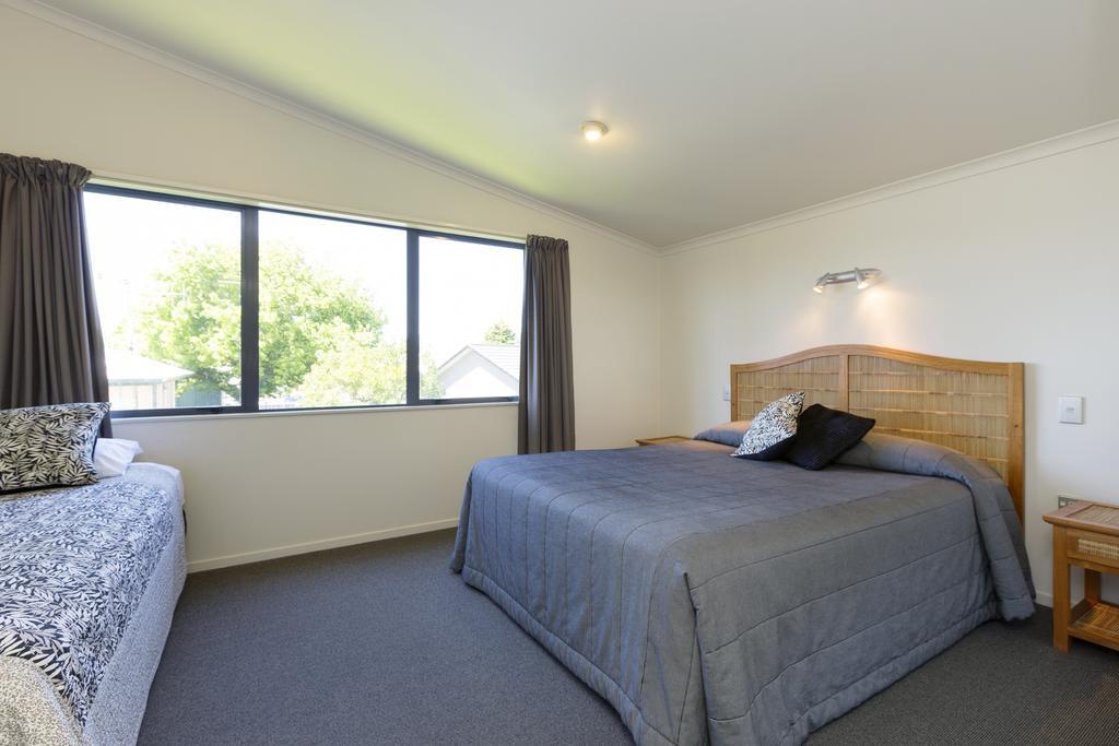 פפאמואה Beach House Motel מראה חיצוני תמונה
